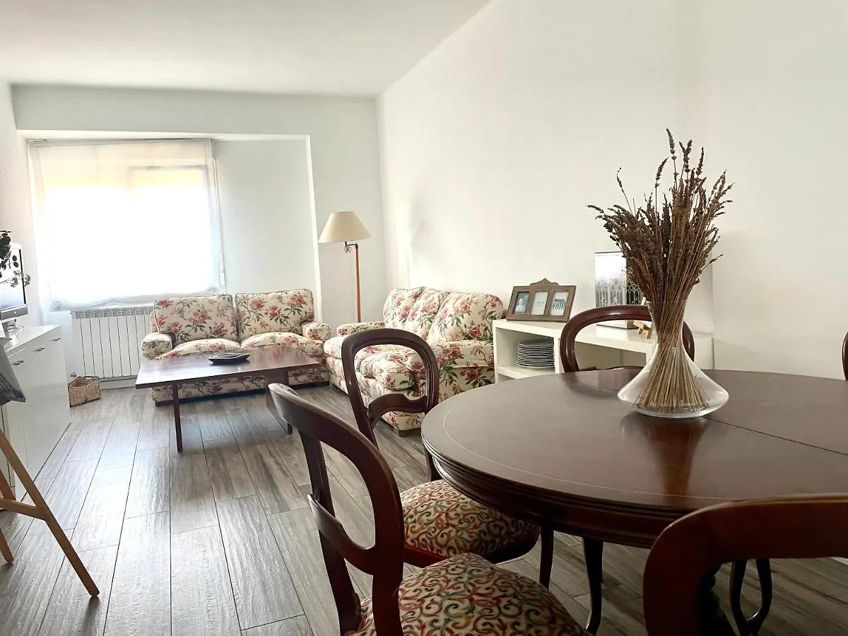 Apartamento Larrabide Apartment Pamplona